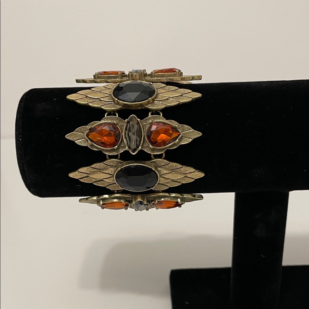Elegant Gold and Black Bracelet